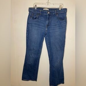 Bootcut Denim Levi Jeans SIZE 16 Long